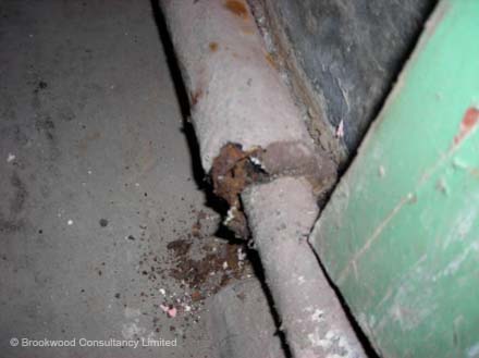 Asbestos Containing Putty to Pipework